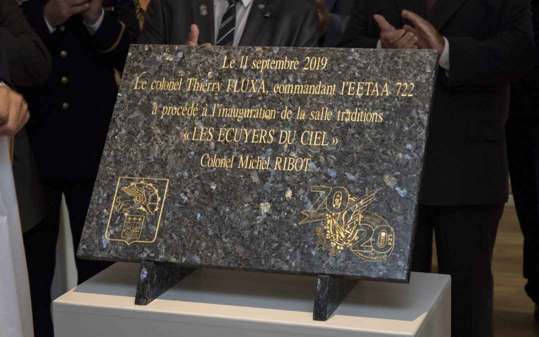 Inauguration de la nouvelle salle tradition de l’école baptisée « Les Écuyers du Ciel », Colonel Michel Ribot