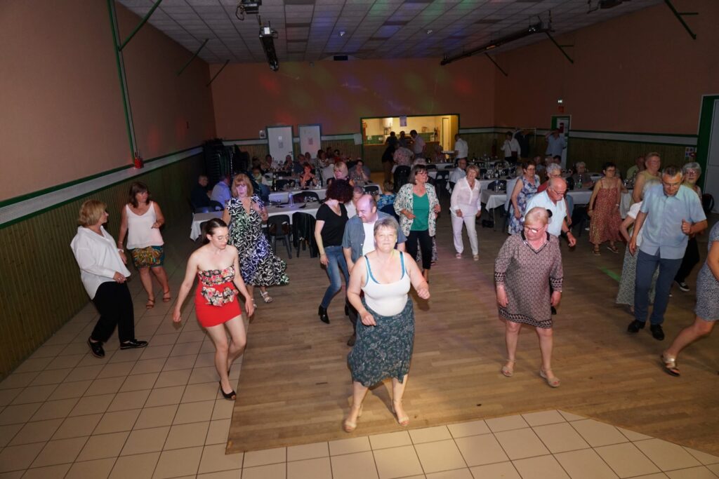 Section Aunis-Saintonge : Dîner dansant du 02 juin 2023 - Une "grande première" 5